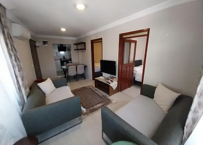 Tiyn House